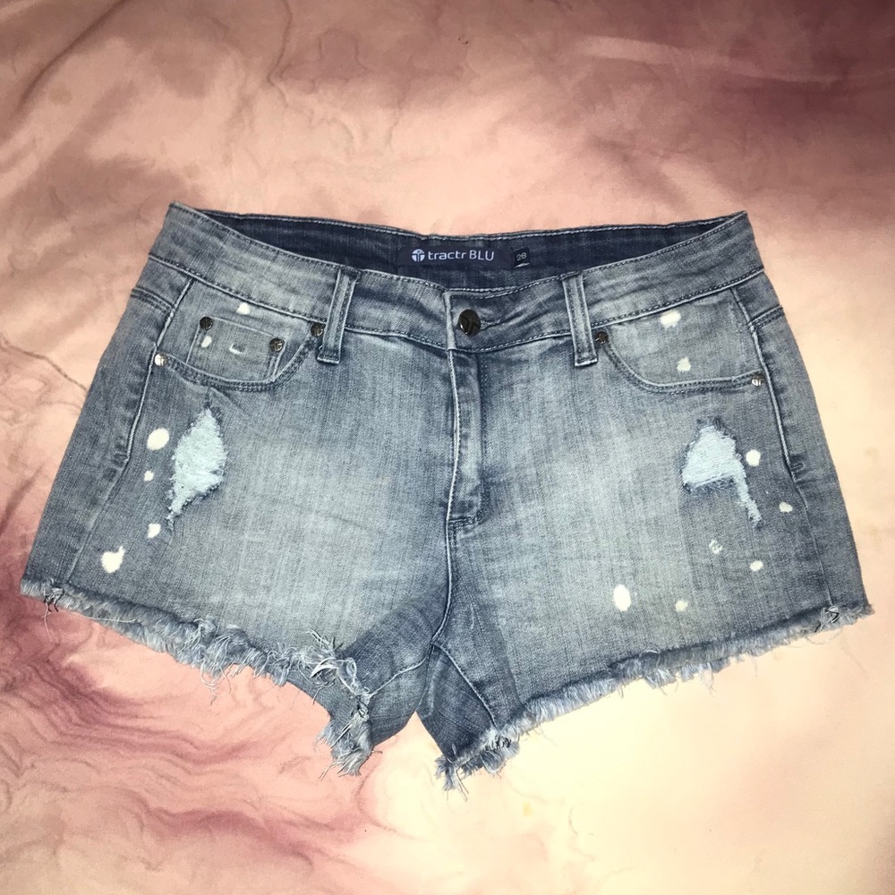 light wash jean shorts